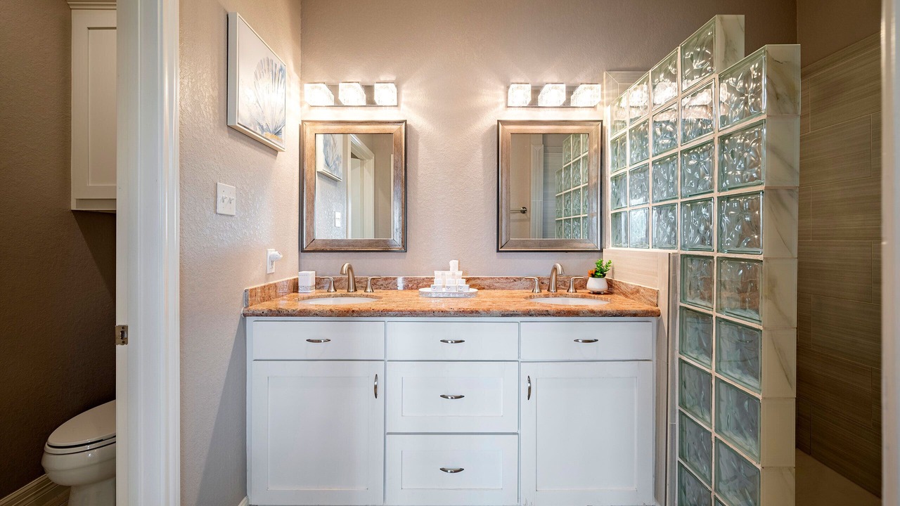 Photo of Bathroom in Dickinson