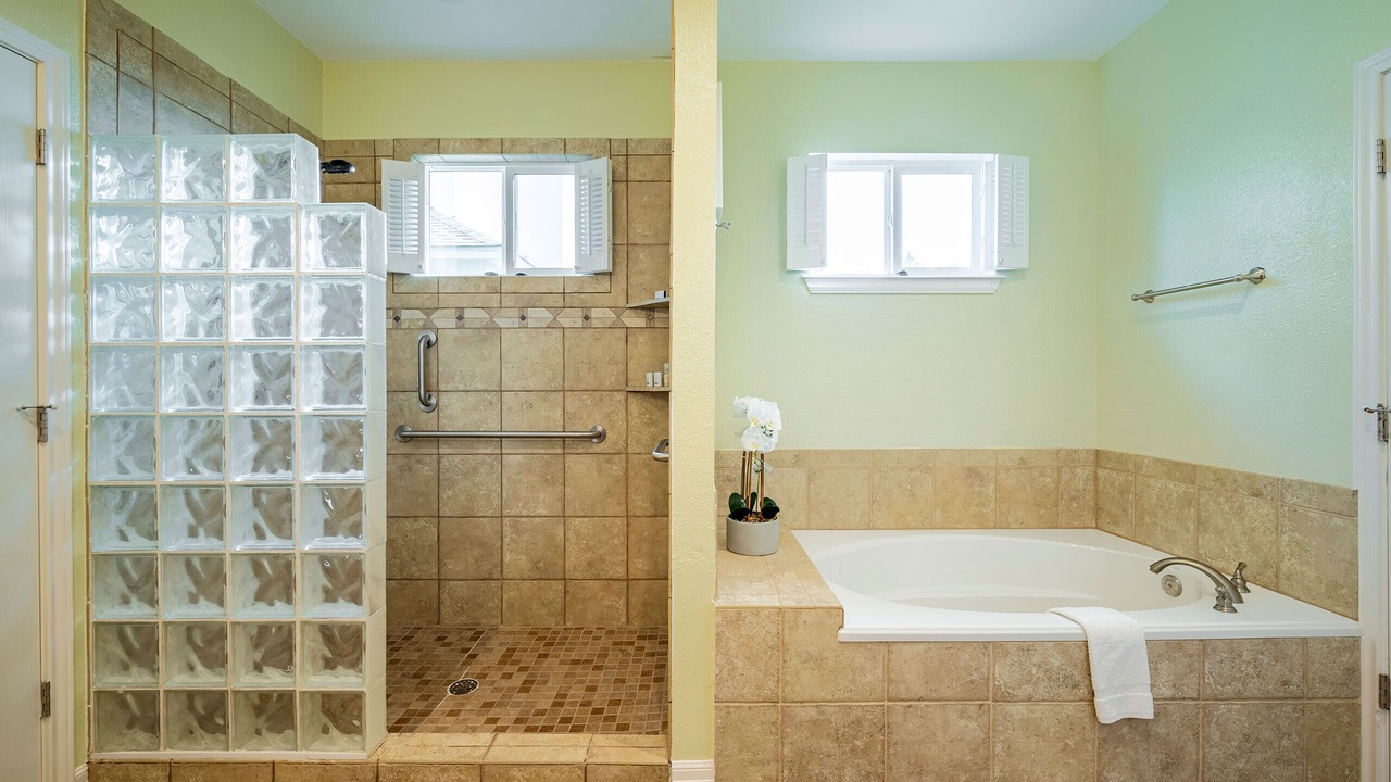 Photo of Bathroom in Dickinson