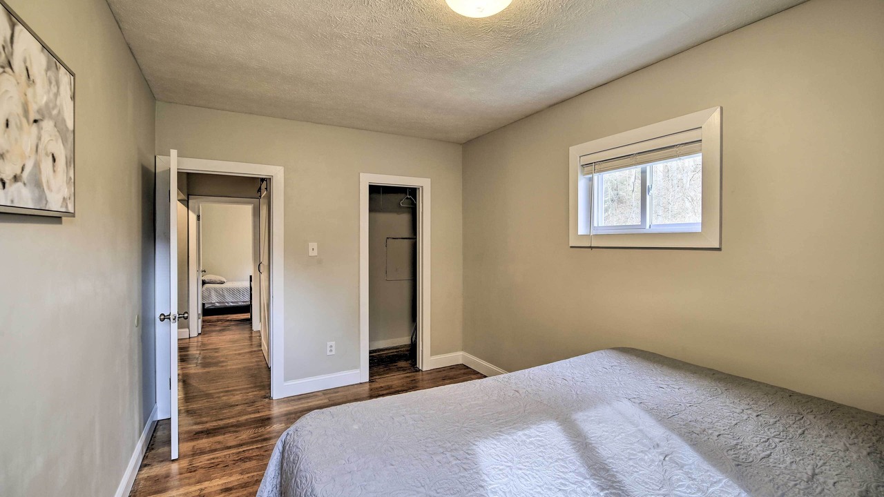 Photo of Bedroom in Mullens