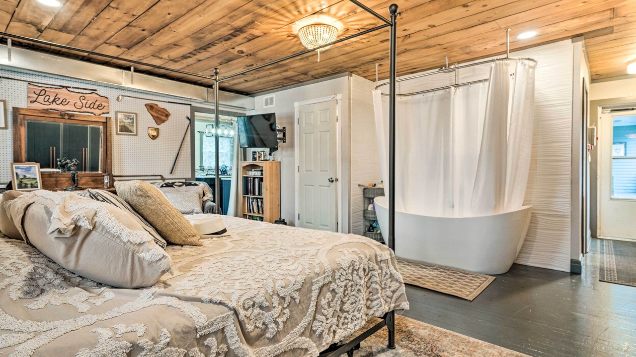 Photo of Bedroom in Bemus Point