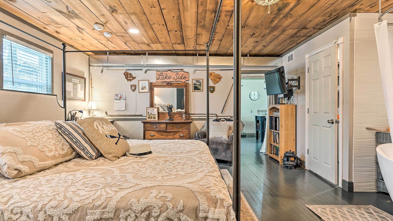 Photo of Bedroom in Bemus Point