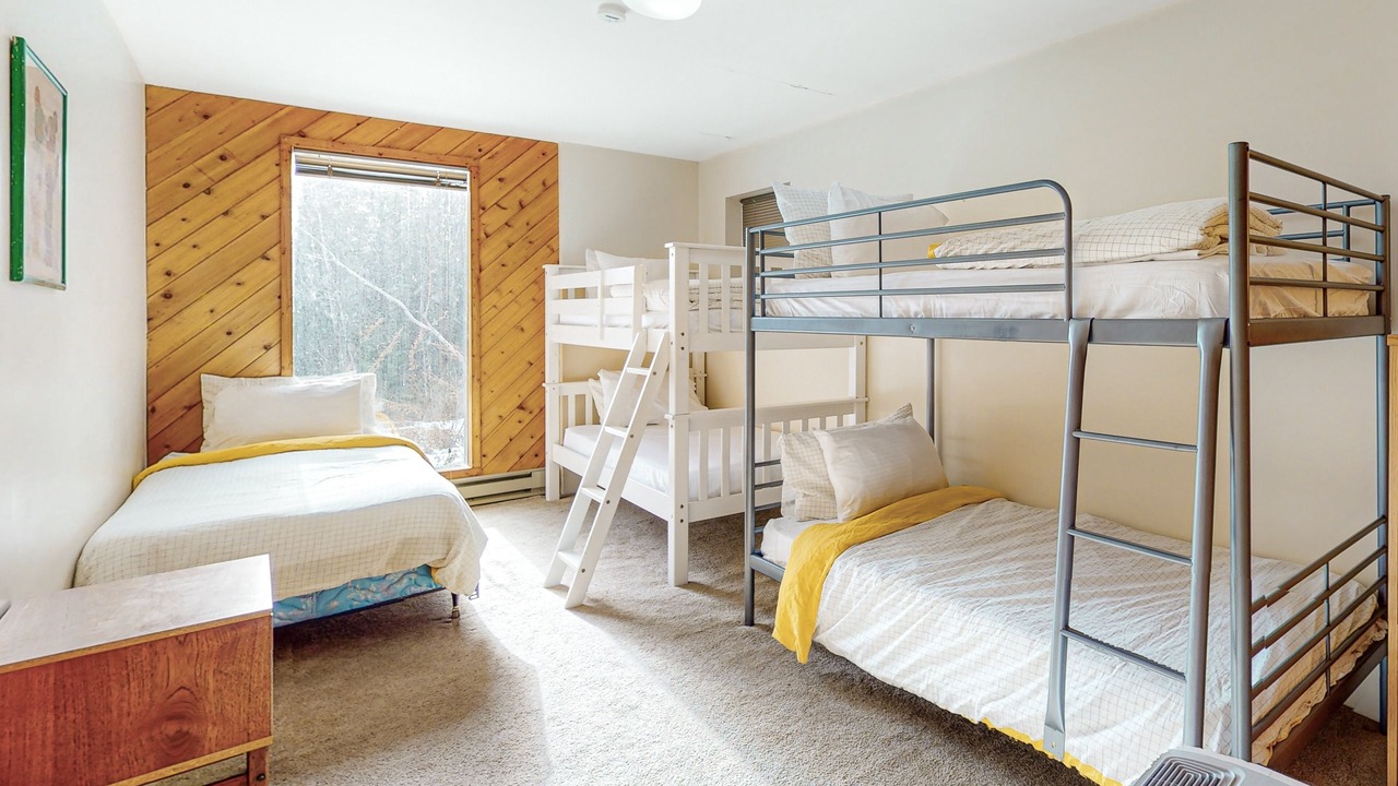 Photo of Bedroom in Winhall