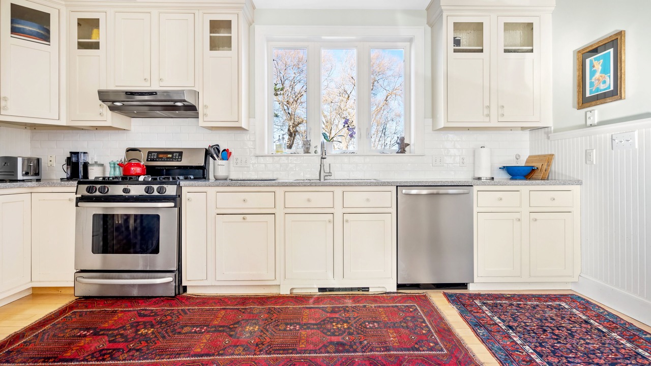 Photo of Kitchen in Pine Point