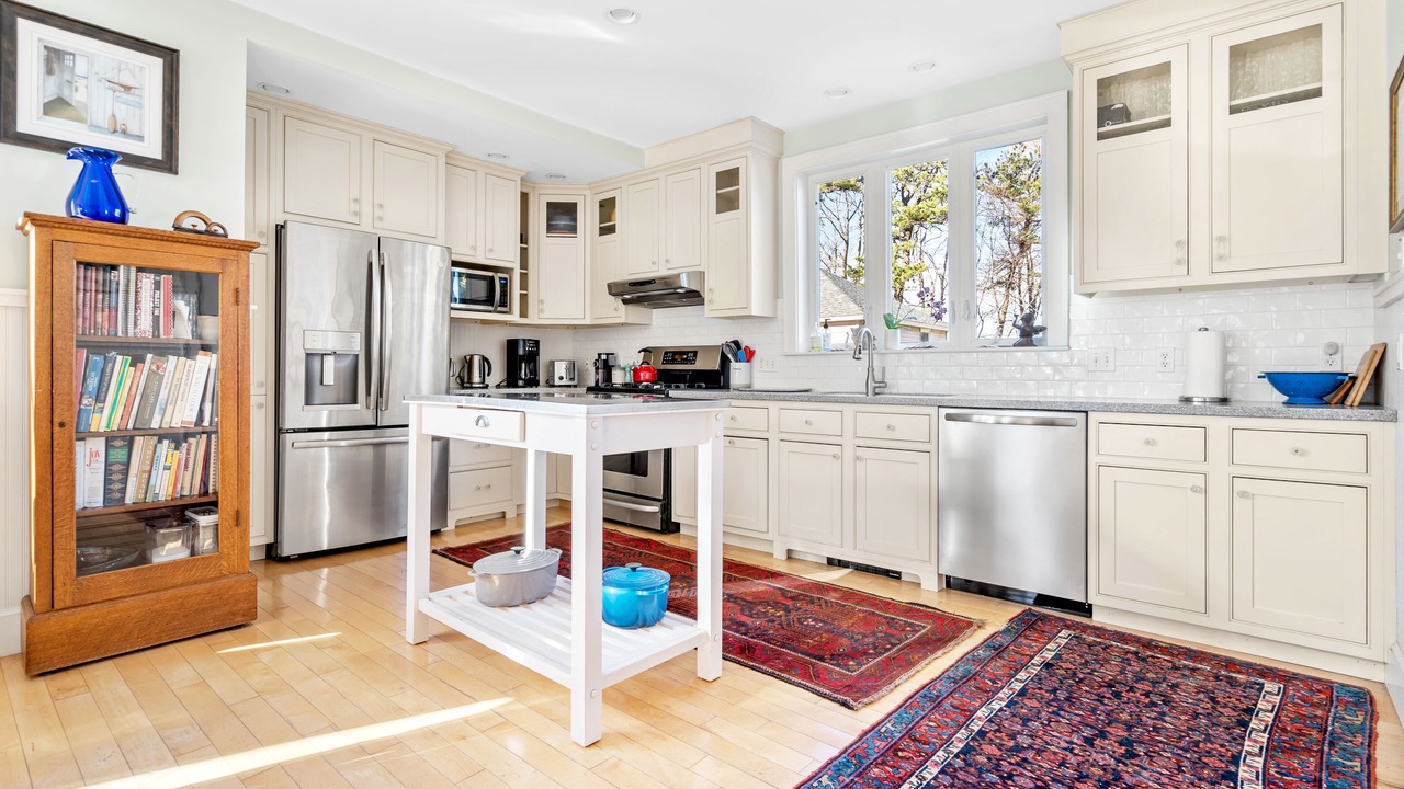 Photo of Kitchen in Pine Point