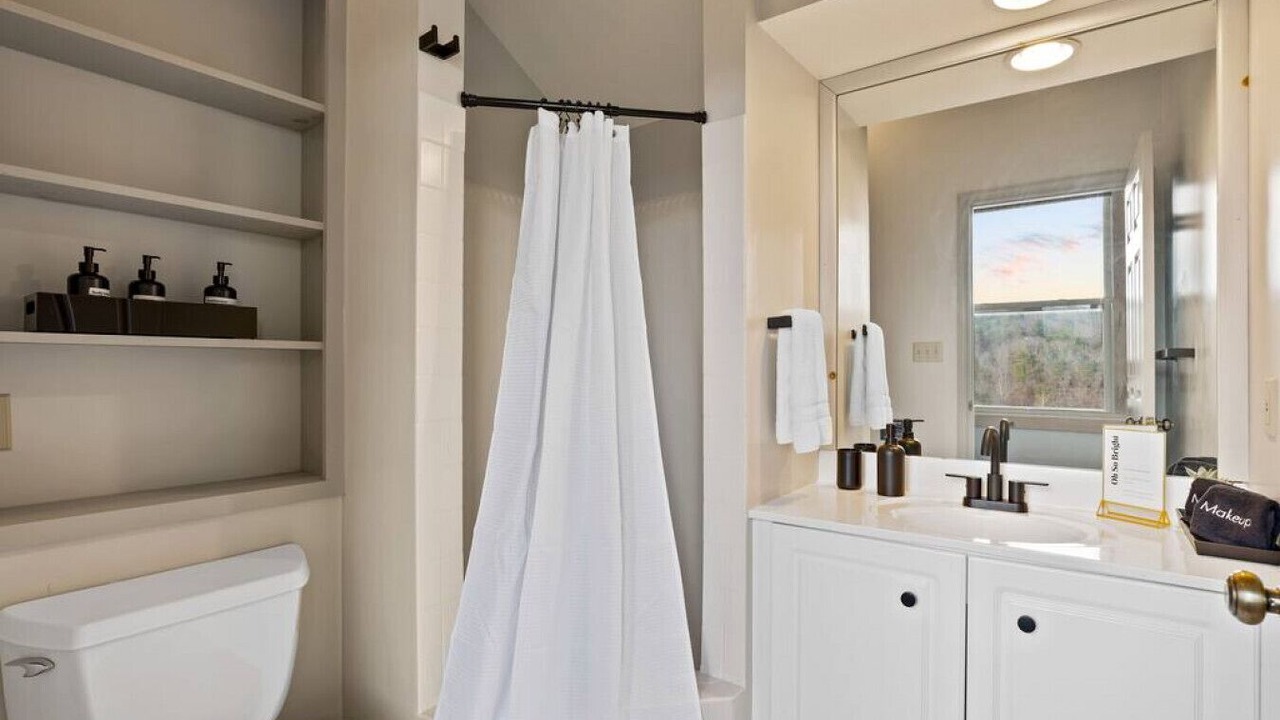 Photo of Bathroom in Basye