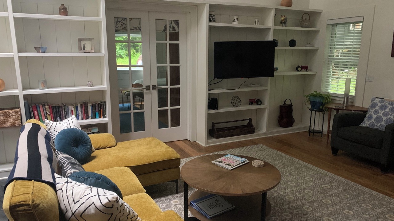 Photo of Livingroom in Jacksonville