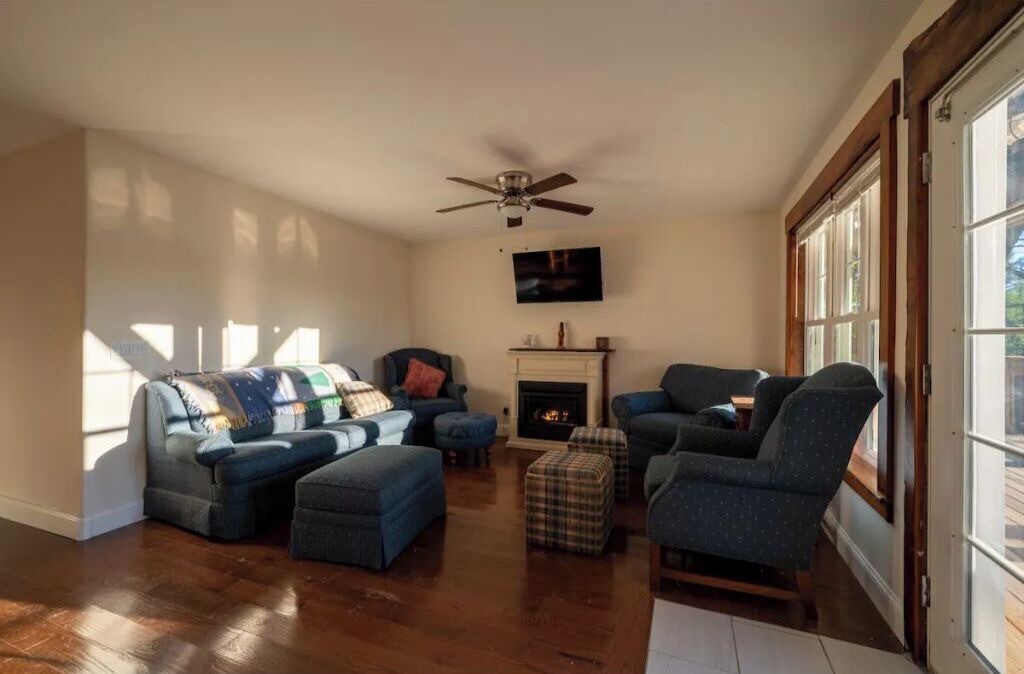 Photo of Livingroom in Leeds