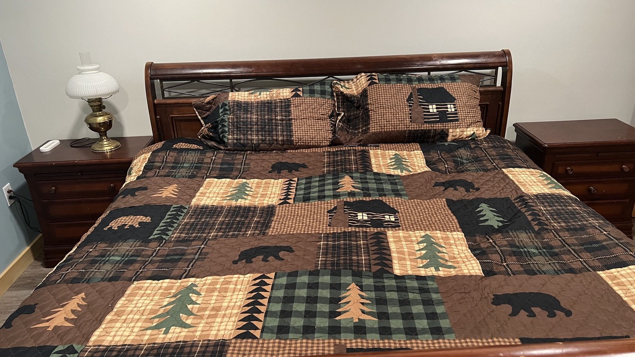 Photo of Bedroom in Indian Lake