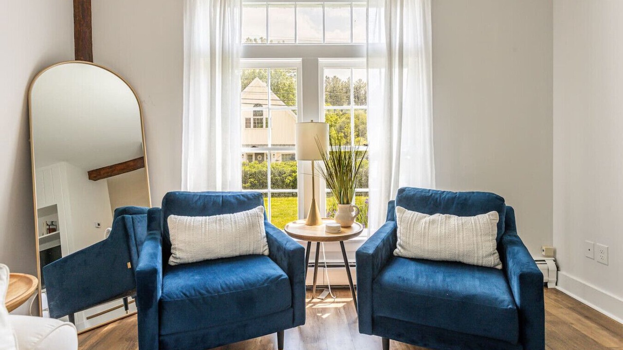 Photo of Livingroom in Bridgewater