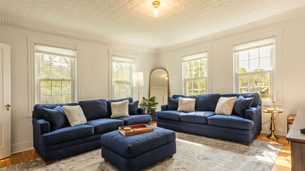 Photo of Livingroom in Bridgewater