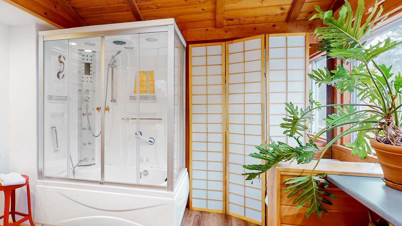 Photo of Bathroom in Williamsville