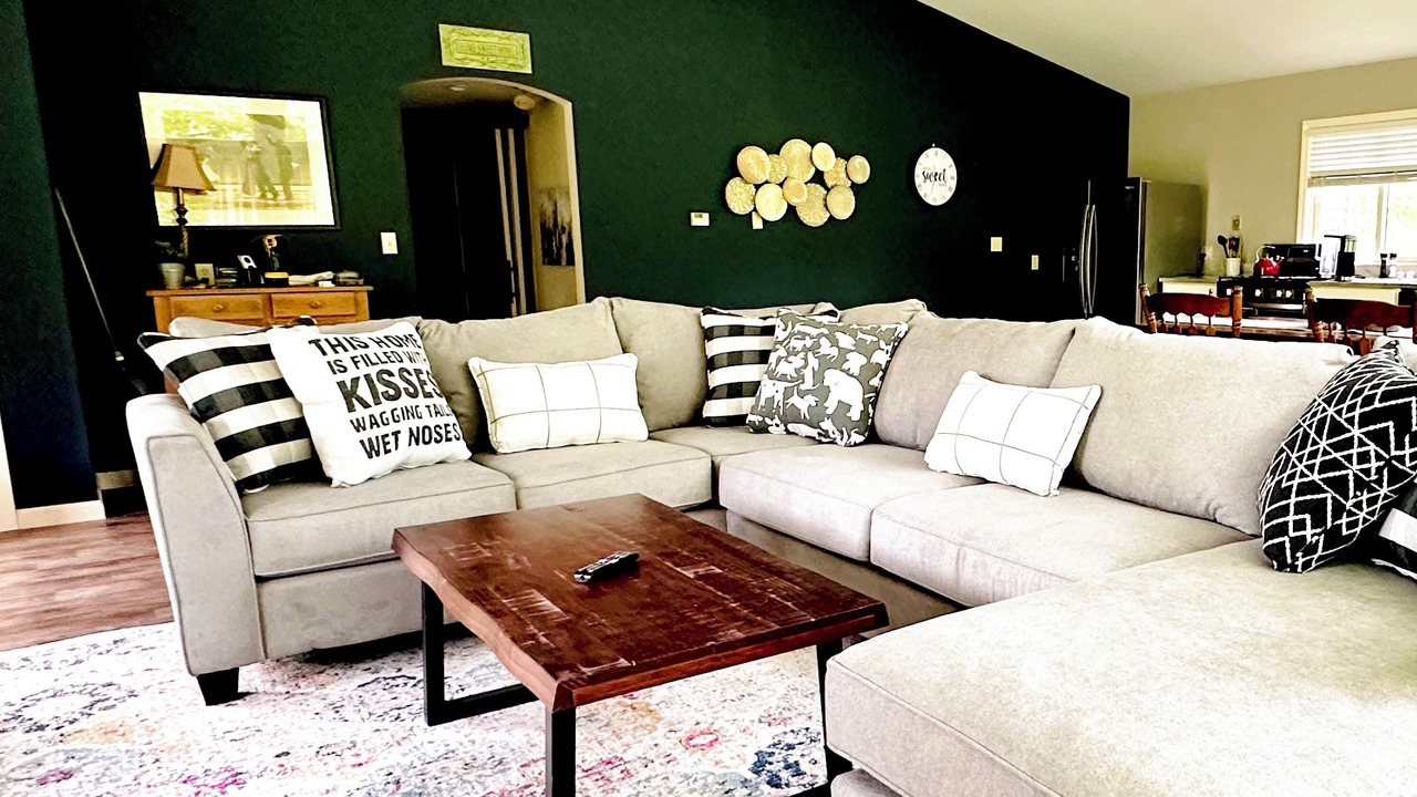 Photo of Livingroom in Fly Creek