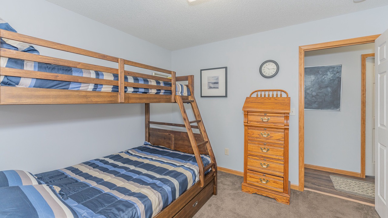 Photo of Bedroom in Glens Falls