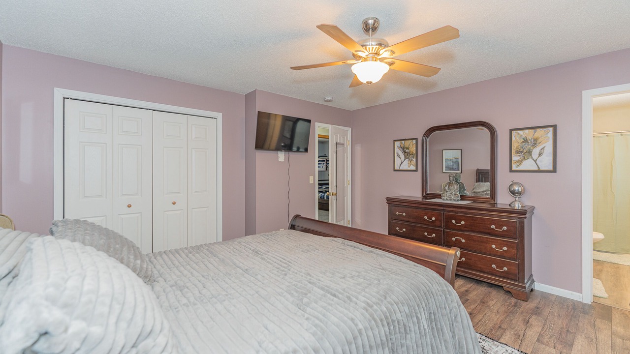 Photo of Bedroom in Glens Falls