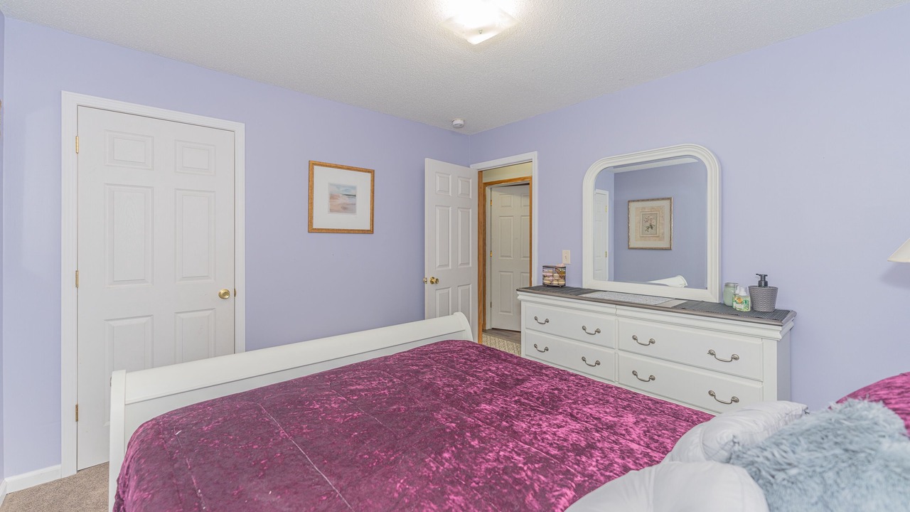 Photo of Bedroom in Glens Falls