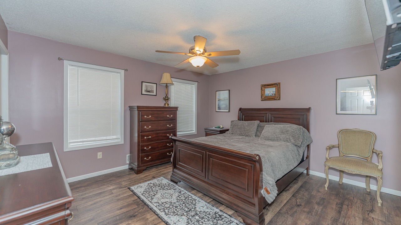 Photo of Bedroom in Glens Falls