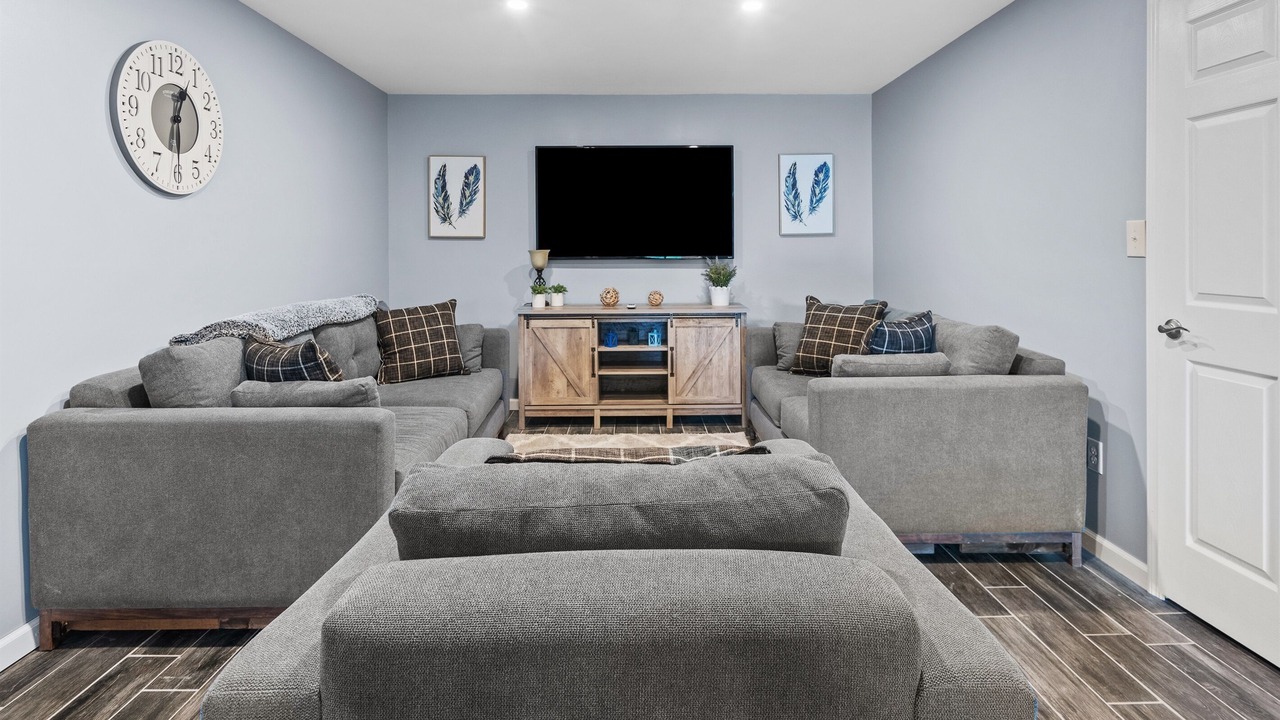 Photo of Livingroom in West Oneonta