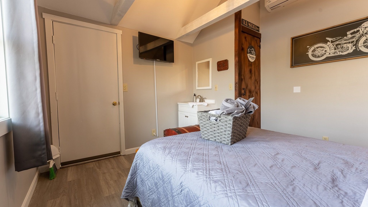 Photo of Bedroom in Alton Bay