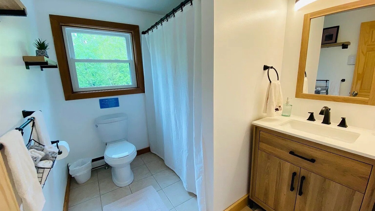 Photo of Bathroom in Bartlett