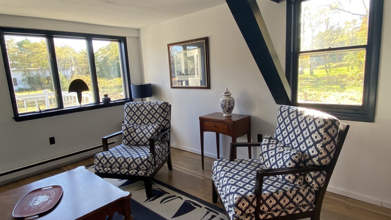 Photo of Livingroom in Port Kent