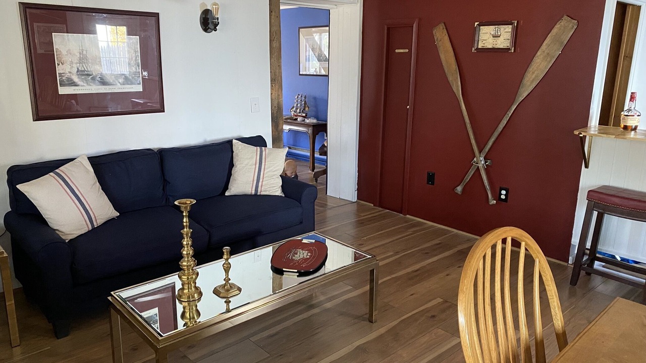 Photo of Livingroom in Port Kent
