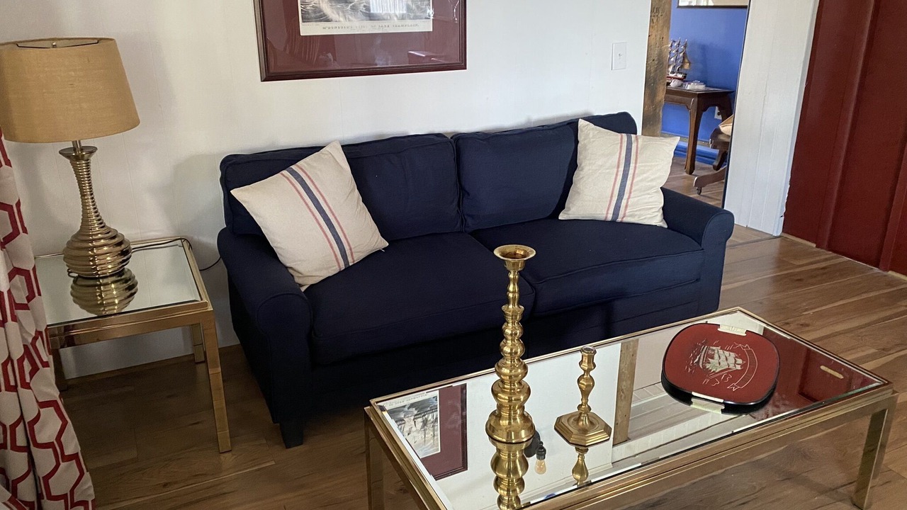 Photo of Livingroom in Port Kent