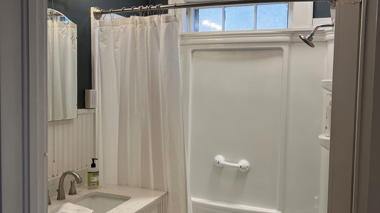 Photo of Bathroom in Lewisburg
