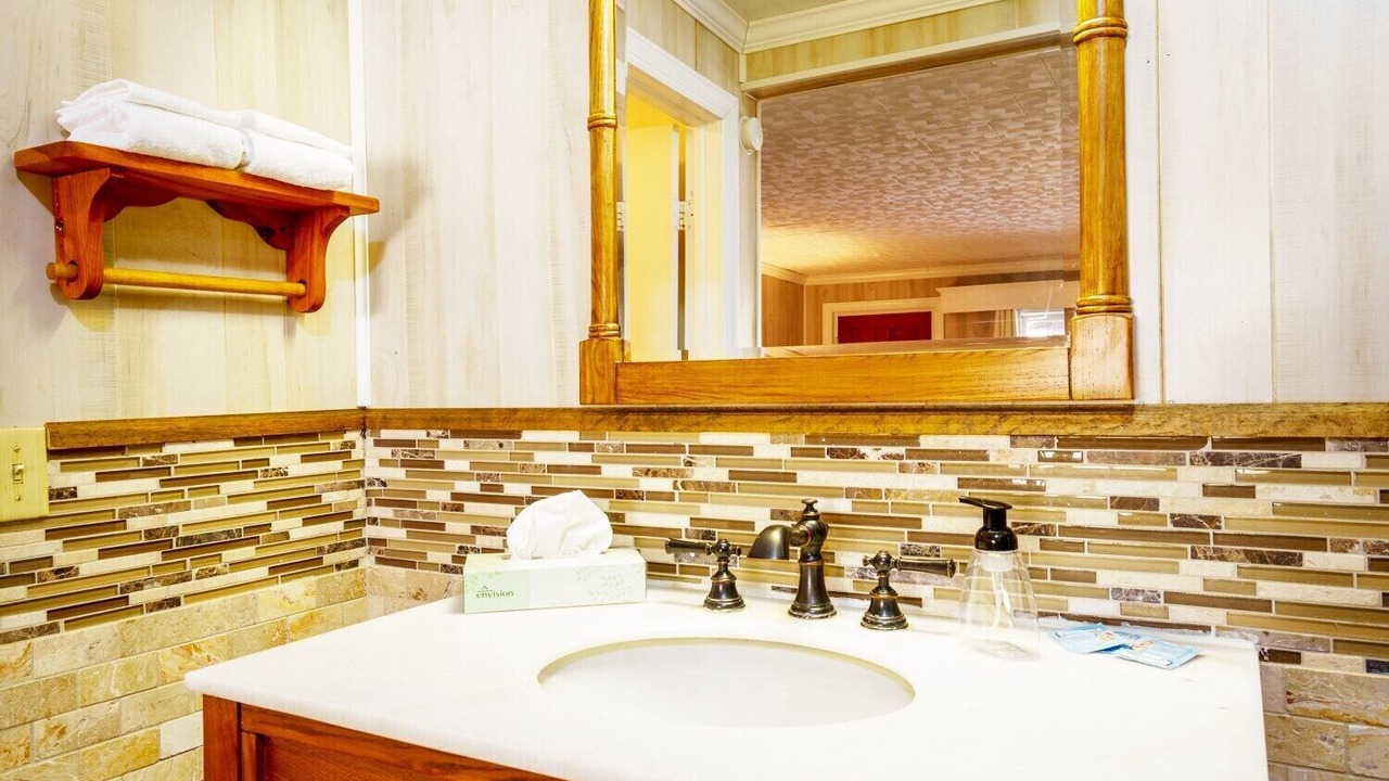 Photo of Bathroom in Elkins