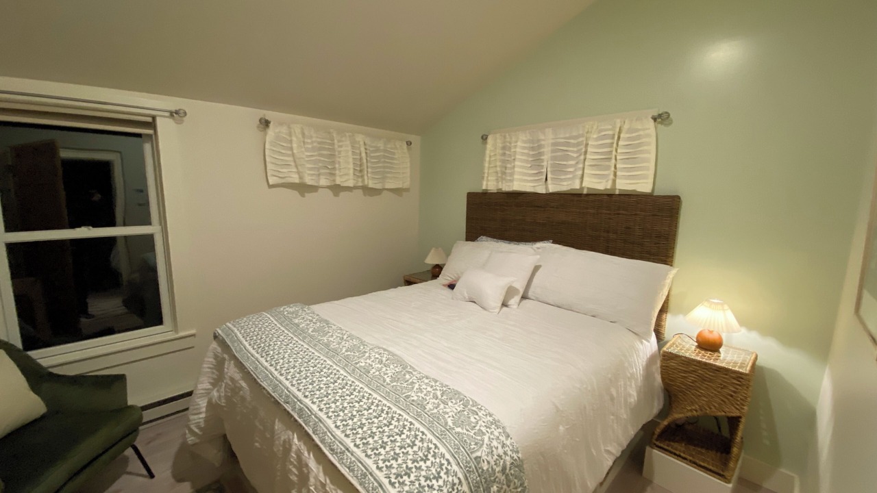Photo of Bedroom in Malletts Bay