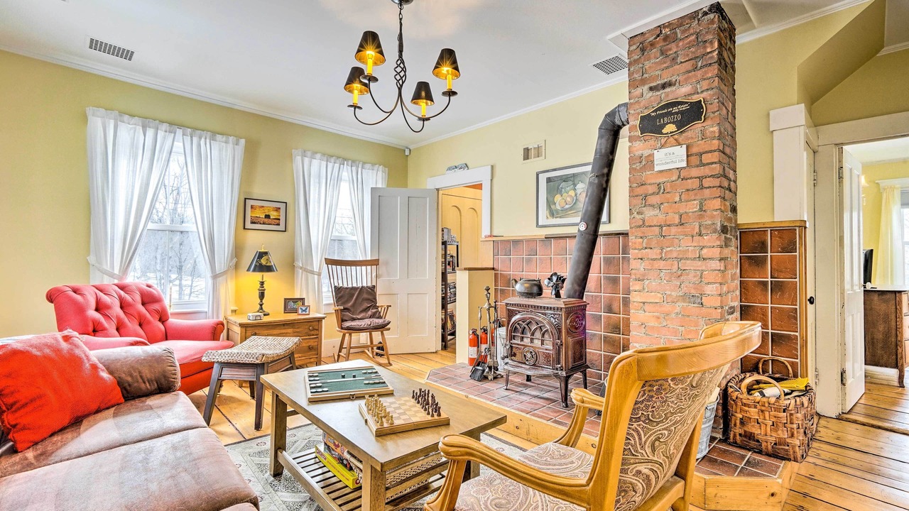 Photo of Livingroom in Mount Holly