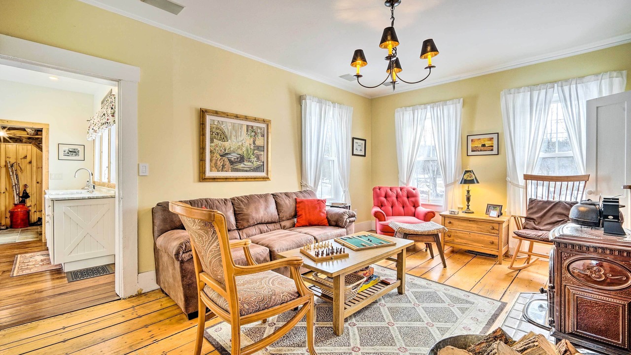Photo of Livingroom in Mount Holly
