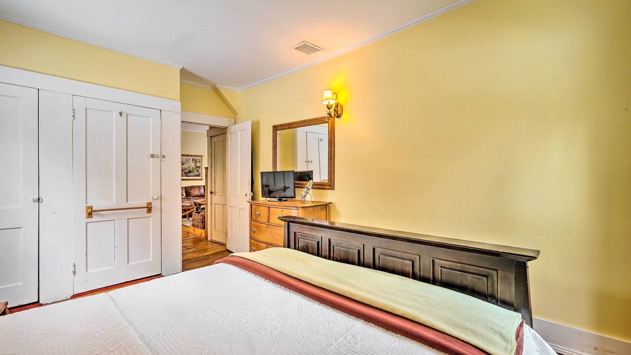 Photo of Bedroom in Mount Holly