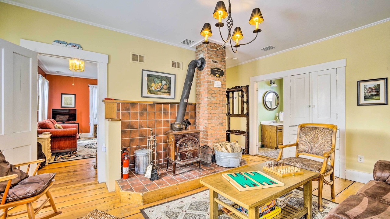 Photo of Livingroom in Mount Holly