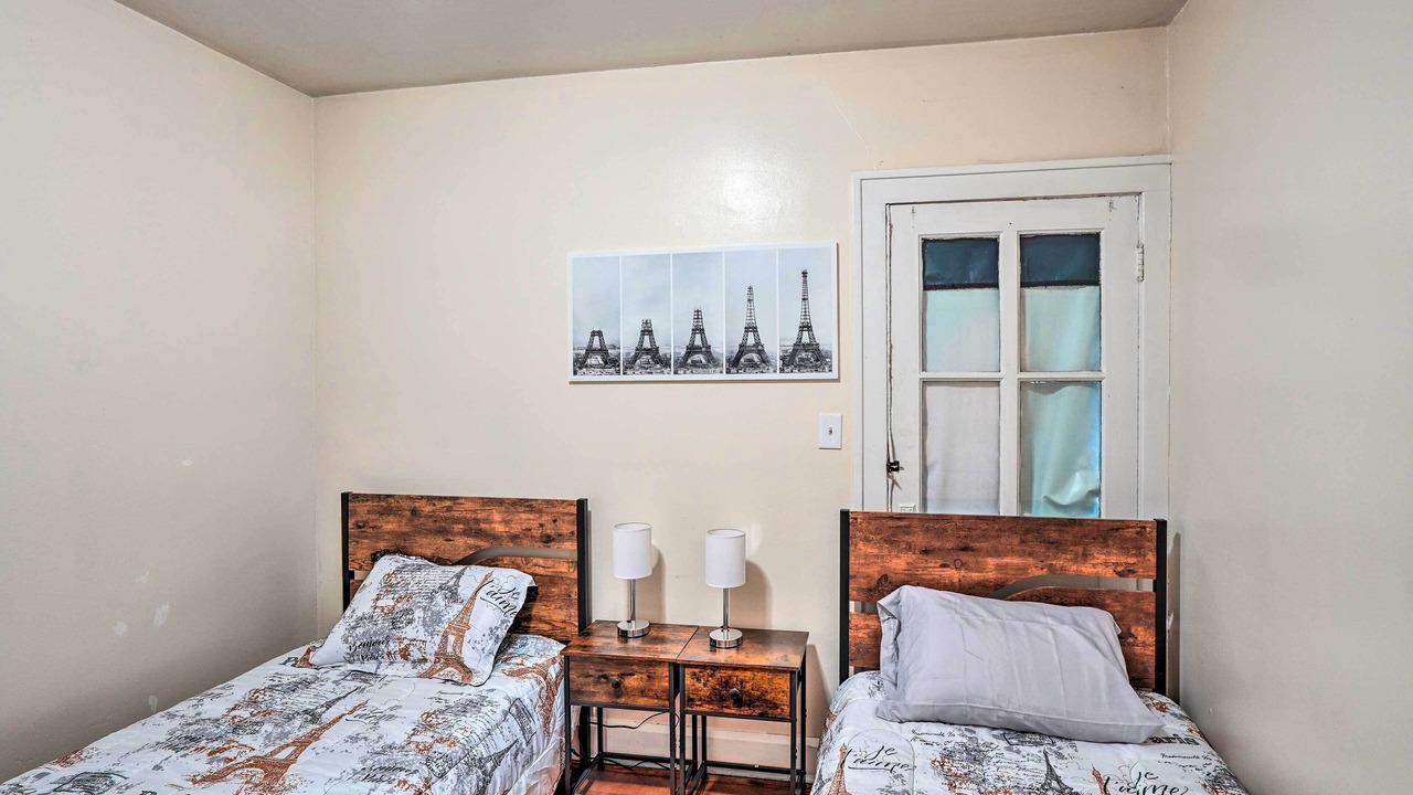 Photo of Bedroom in Melrose