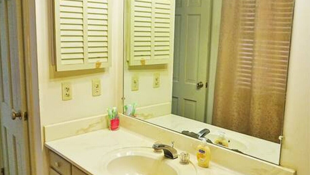 Photo of Bathroom in Coshocton
