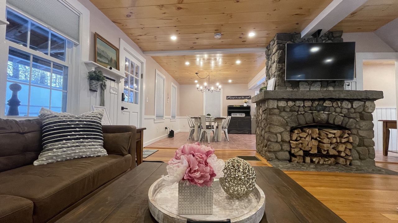 Photo of Livingroom in Chocorua
