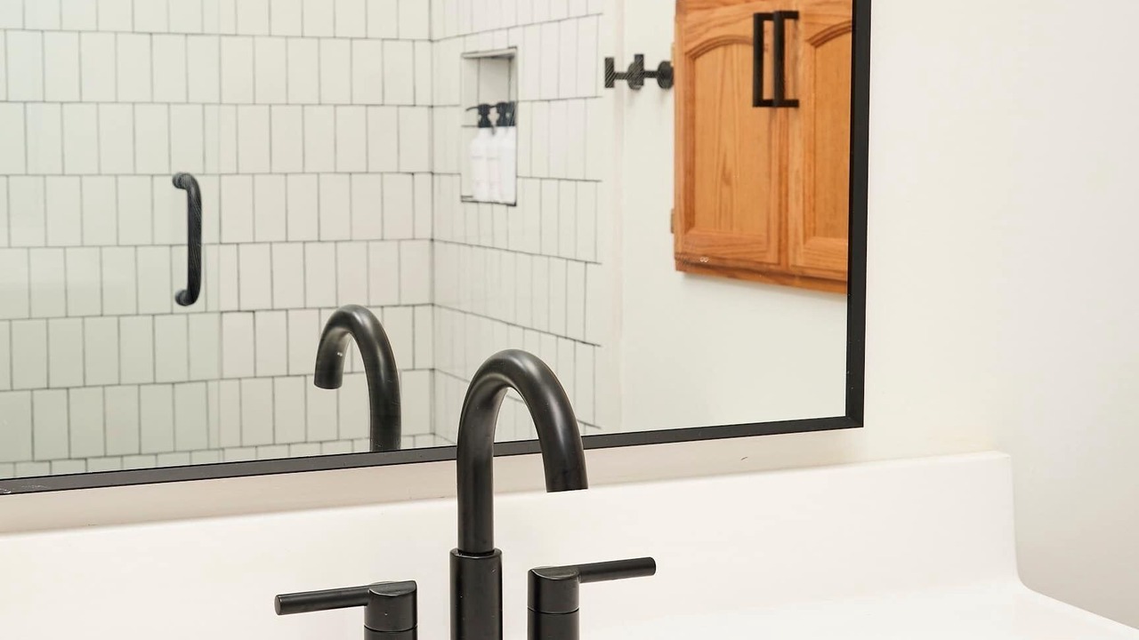Photo of Bathroom in Roscoe