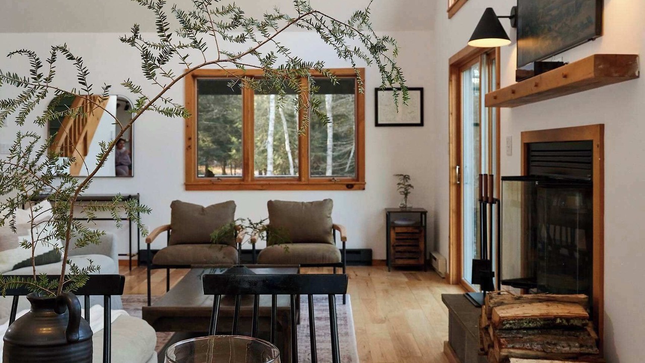 Photo of Livingroom in Roscoe
