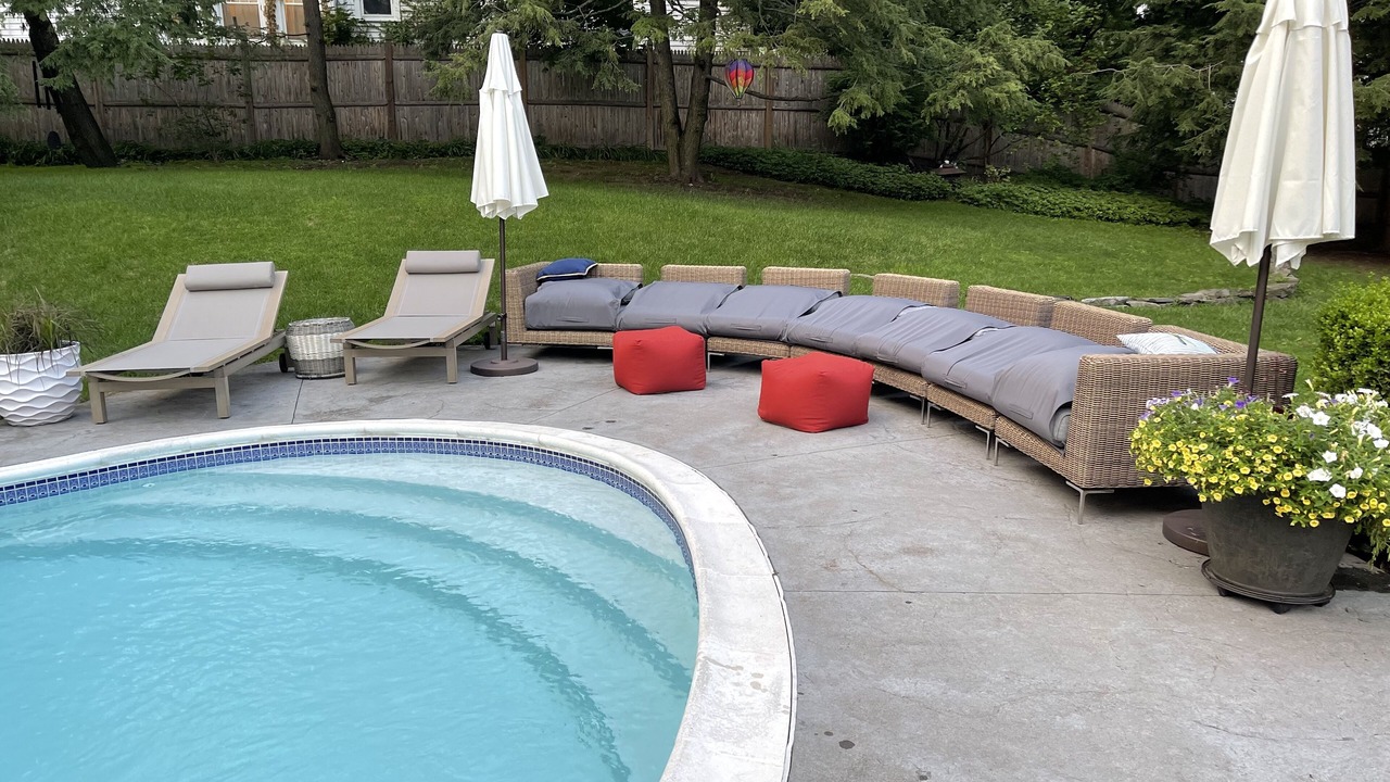 Photo of Outdoor in Buckingham Lake - Crestwood