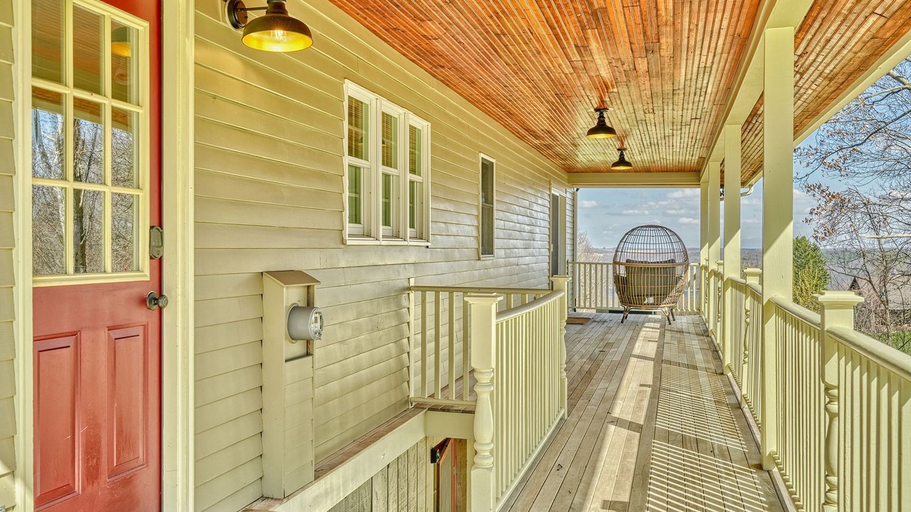 Photo of Outdoor in Grange Landing