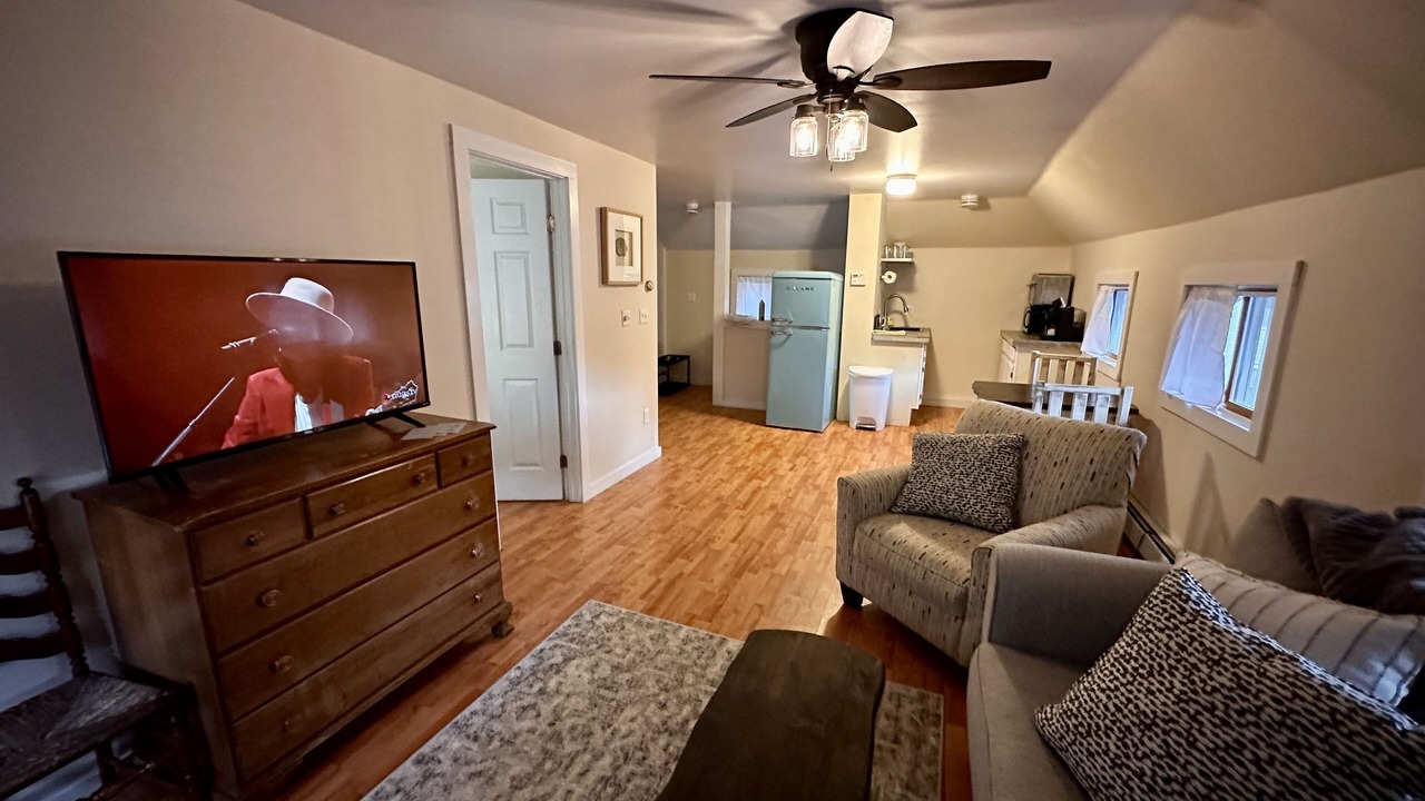 Photo of Livingroom in Proctorsville