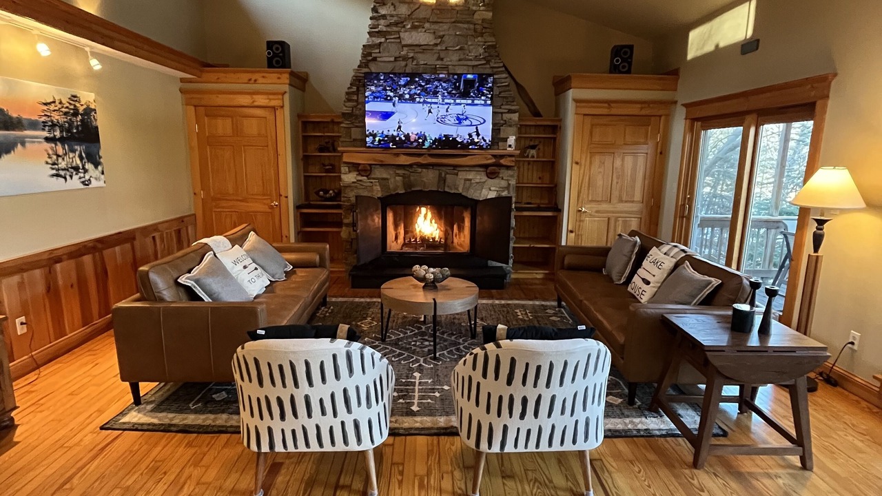 Photo of Livingroom in Monticello