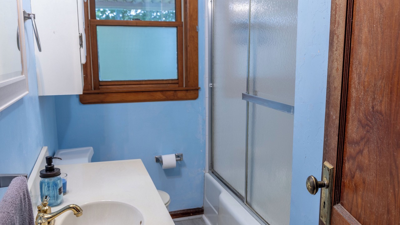 Photo of Bathroom in Summerlee