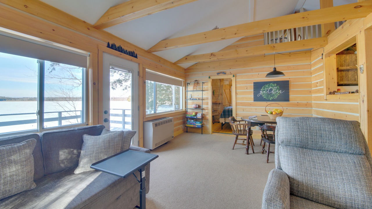 Photo of Livingroom in Palmyra