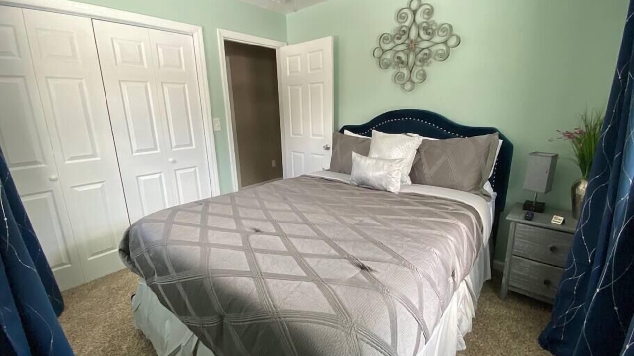 Photo of Bedroom in Geyser Crest