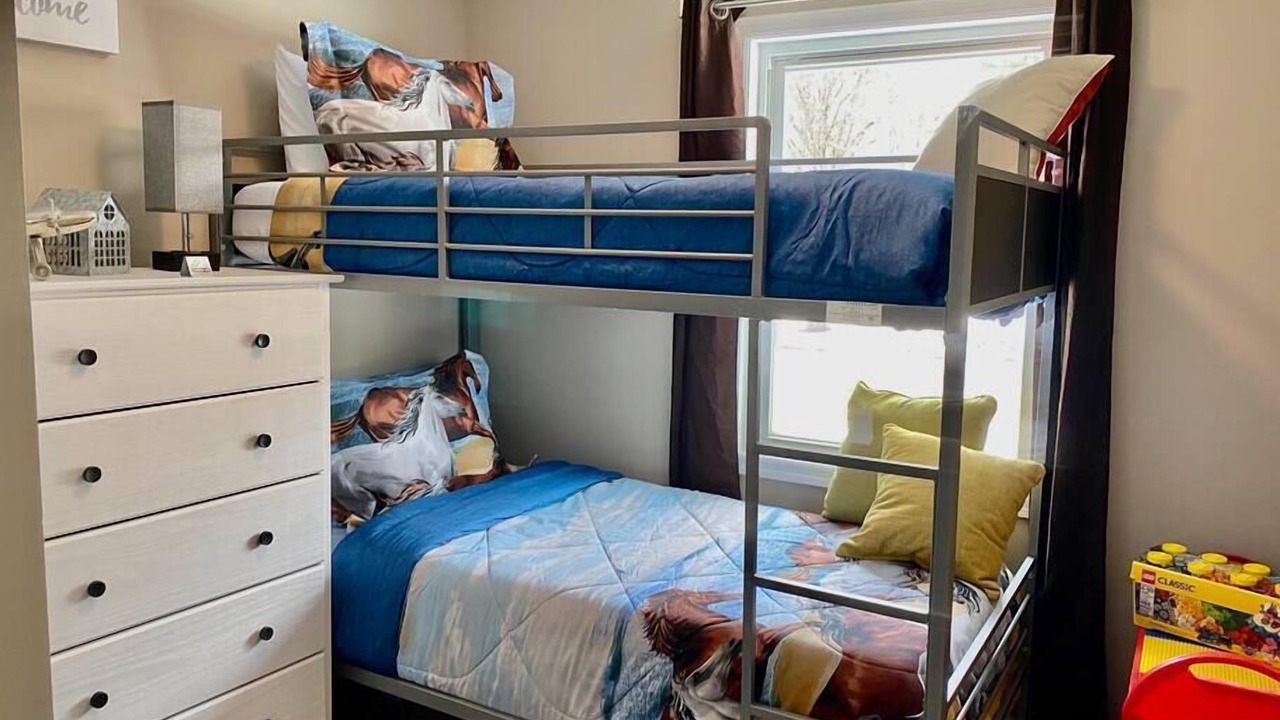 Photo of Bedroom in Geyser Crest