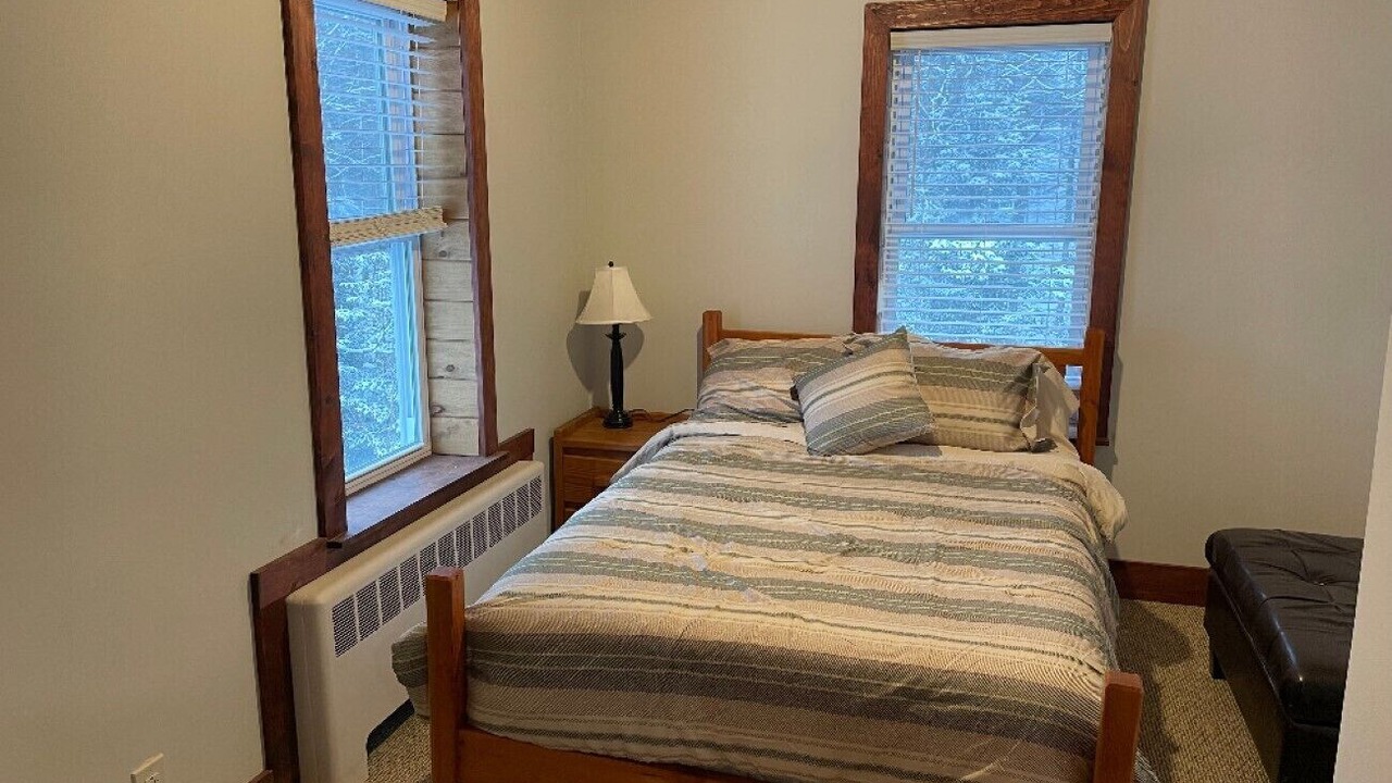 Photo of Bedroom in Olmstedville