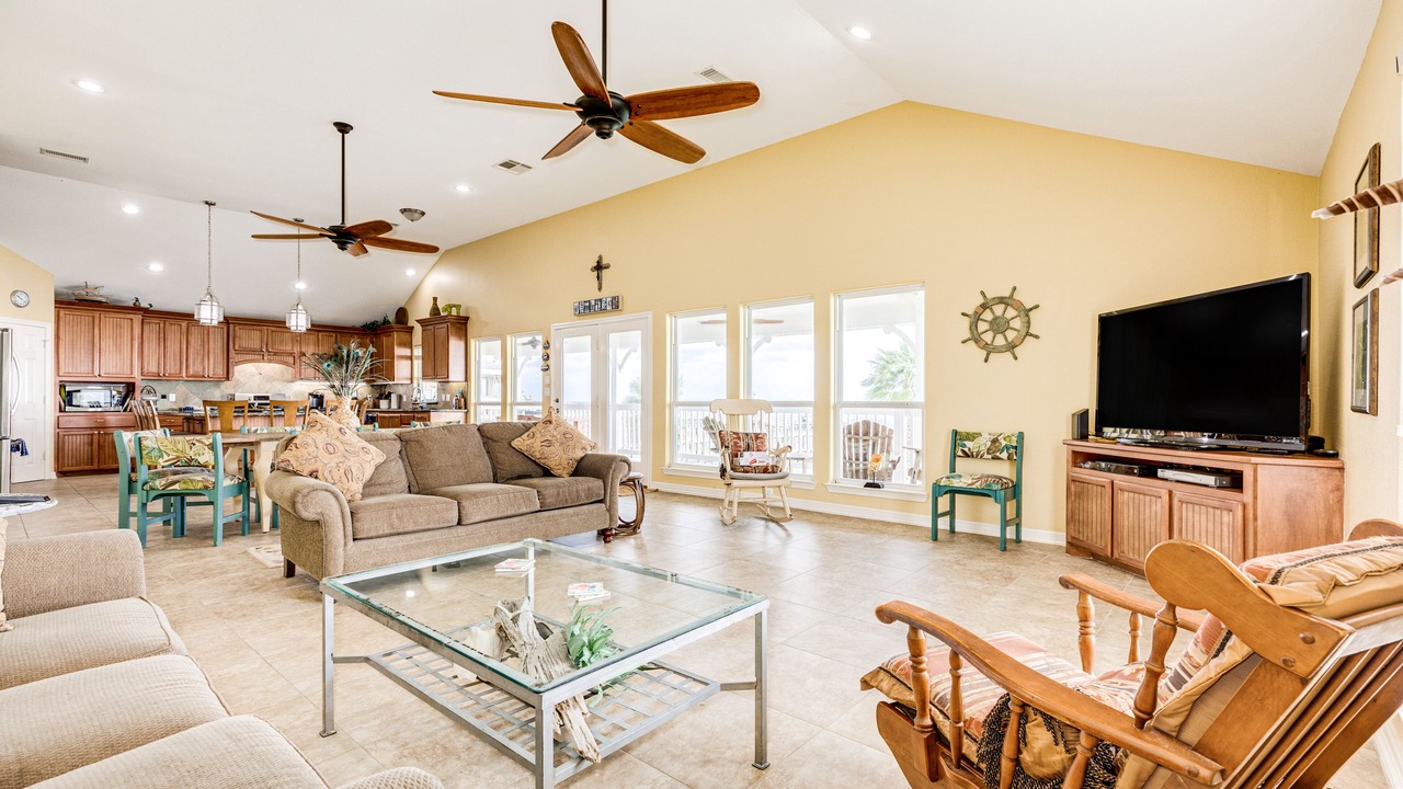 Photo of Livingroom in Dickinson