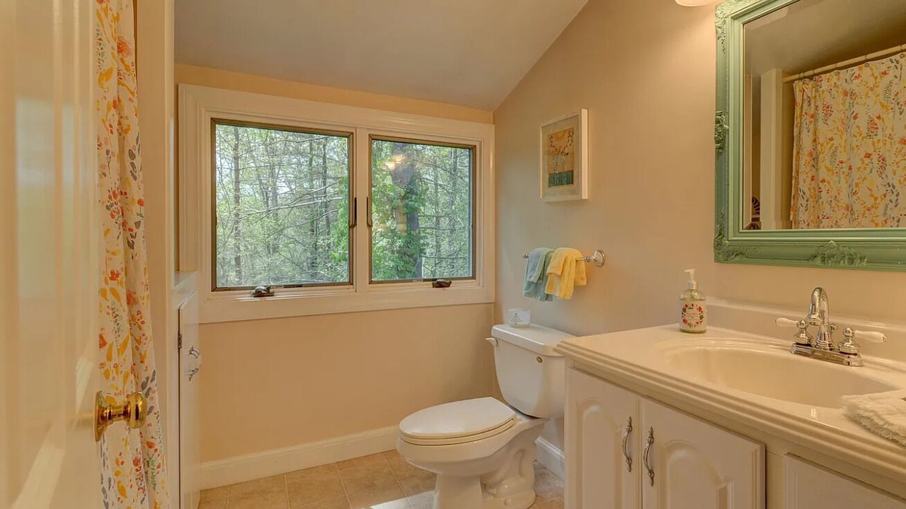 Photo of Bathroom in Intervale