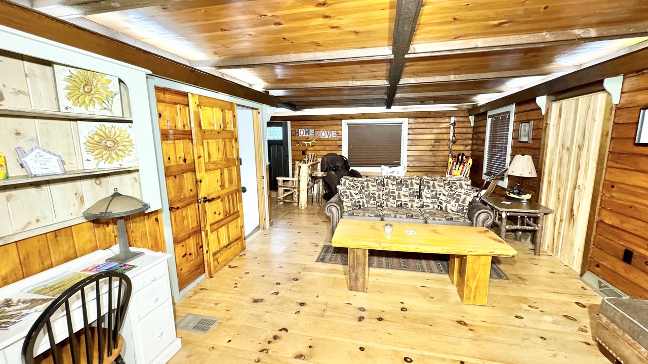 Photo of Livingroom in Johnsburg
